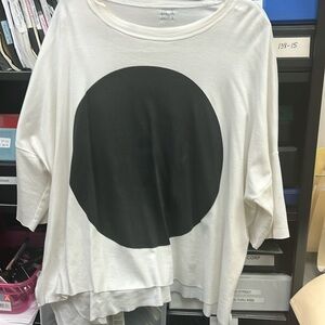 Lightweight PLANET tee shirt. OVERSIZED(one size fits all)